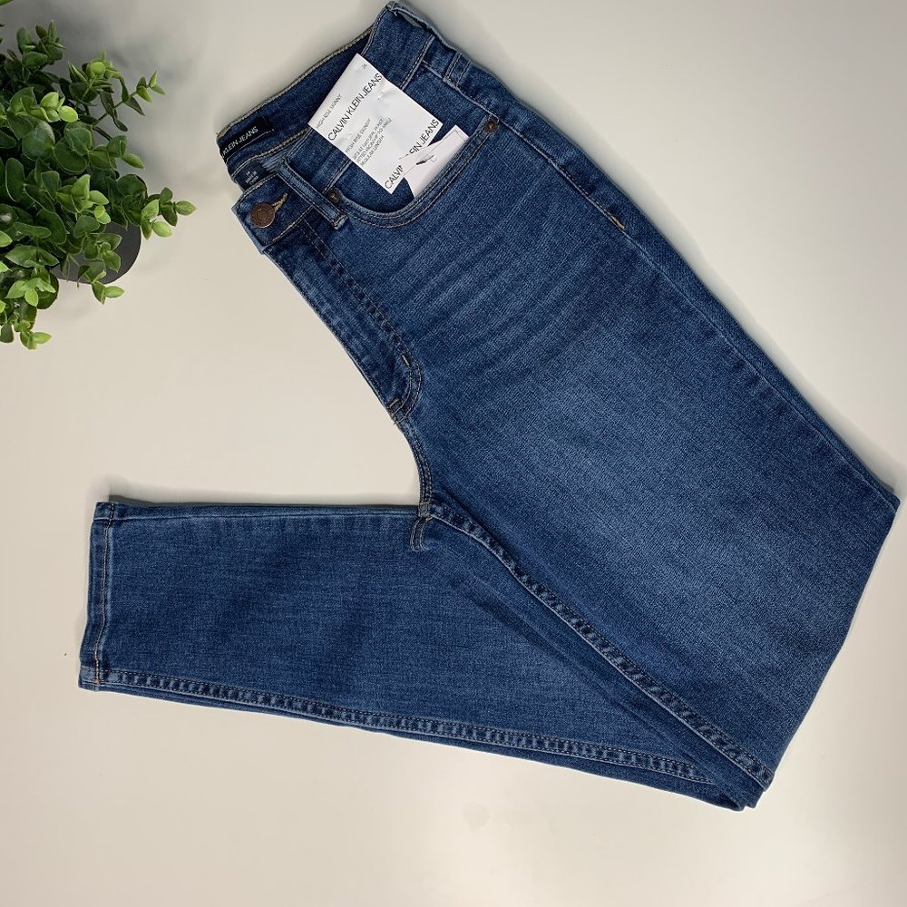 Calvin Klein Skinny Jeans NWT Size 26